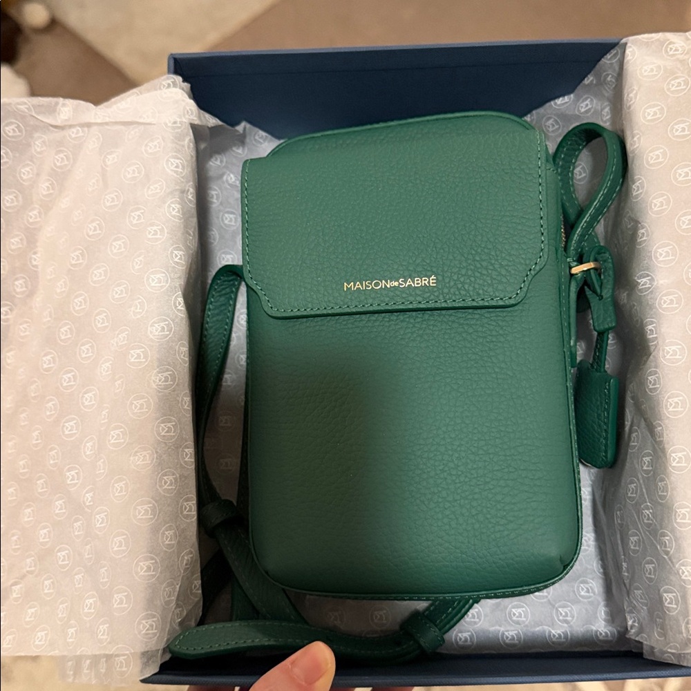 Maison de Sabre The Zipped Phone Pouch in Green - Never Used - Picture 11 of 13